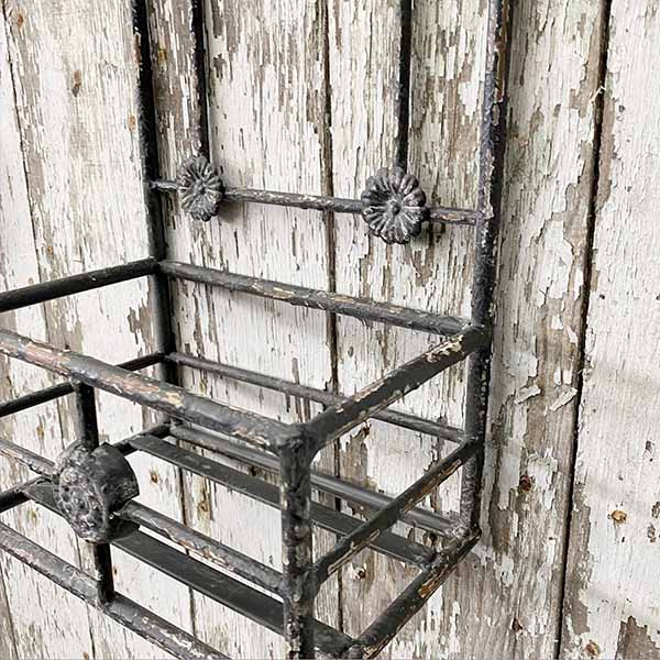 Antique Finish Trellis Wall  Planter