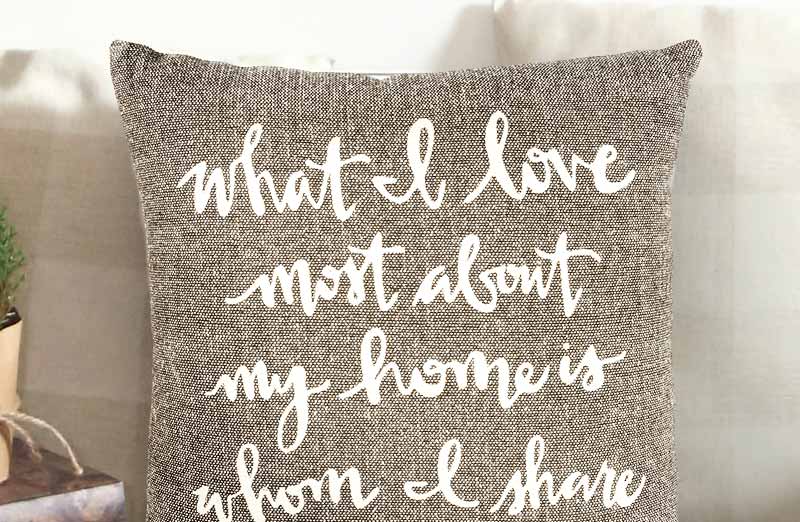 ?What I Love? Throw Pillow