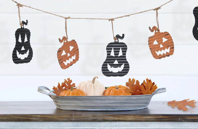 Metal Jack-O-Lantern Garland