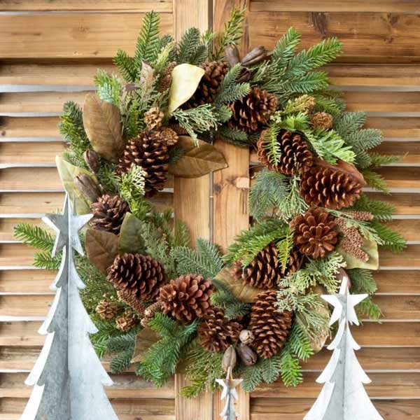 Pinecone Magnolia Leaf Wreath