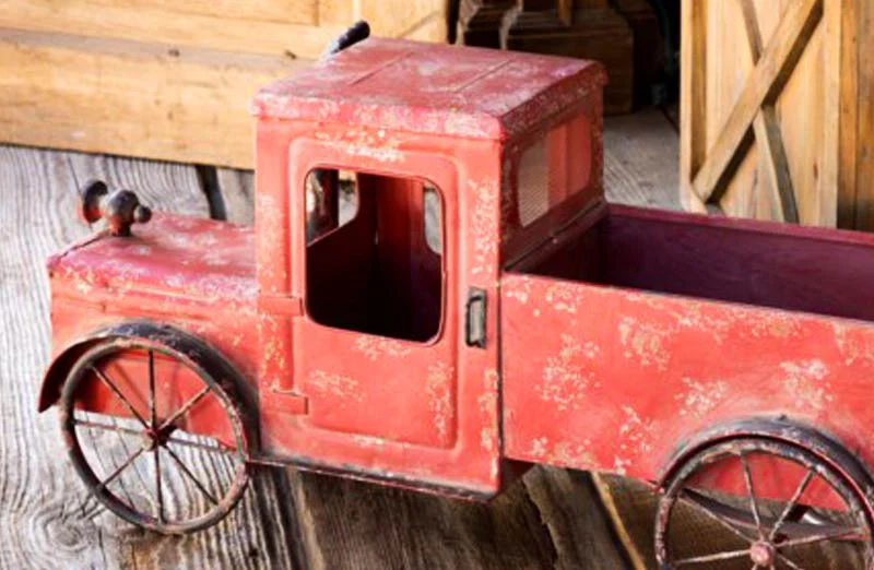 *HUUUGE* Red Antique Truck Planter