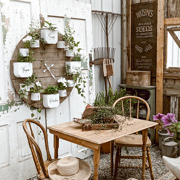 Shiplap Clock with Aged Enamel Planters