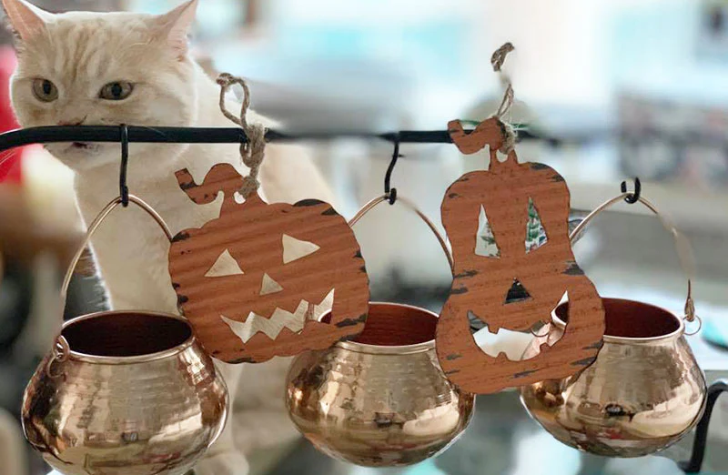 Metal Jack-O-Lantern Garland