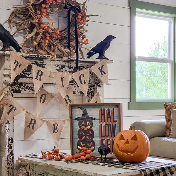 Lighted Jack-O'-Lanterns Wall Sign