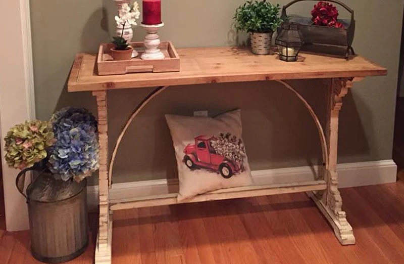 Distressed White Corbel Entry Table