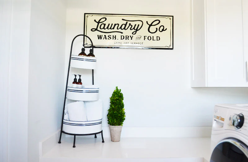 Distressed Enamel 3-Tiered Display Stand