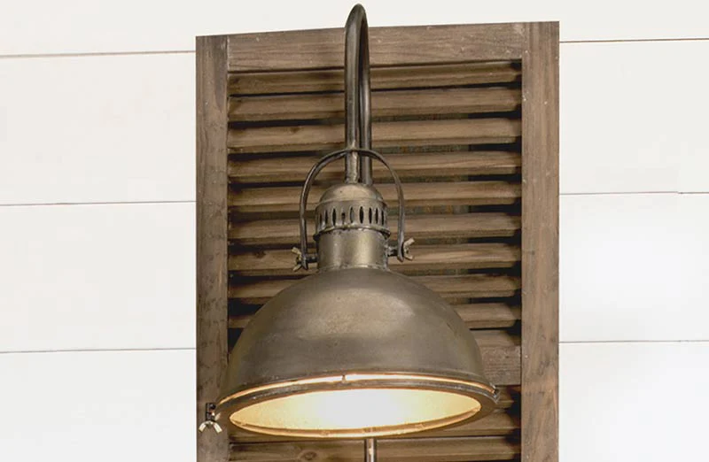 Wood Shutter Wall Lamp