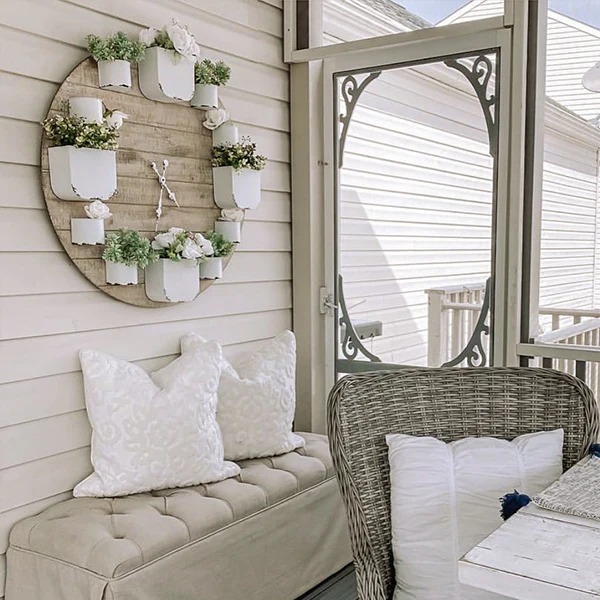 Shiplap Clock with Aged Enamel Planters