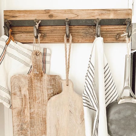 Rustic 5 Hook Wall Rack