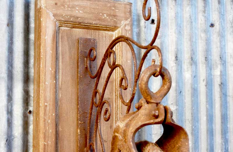 Rustic Pendant Pulley Light