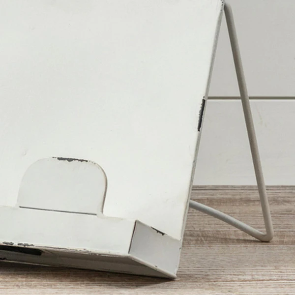 Chippy Enamel Gooseneck Lamp Book Holder