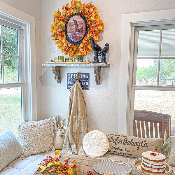 Distressed Raven Statues, Set of 2