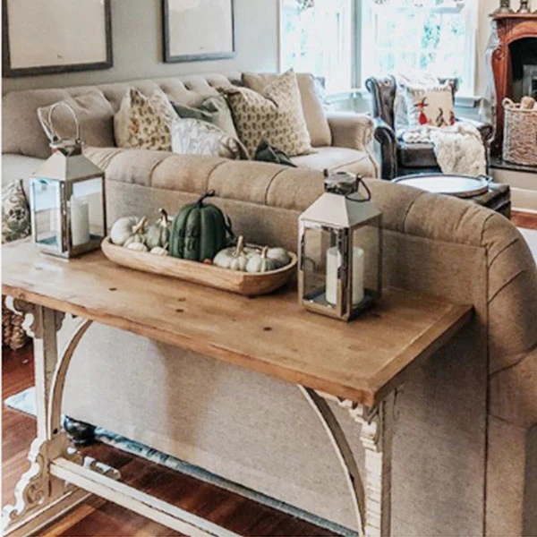 Distressed White Corbel Entry Table