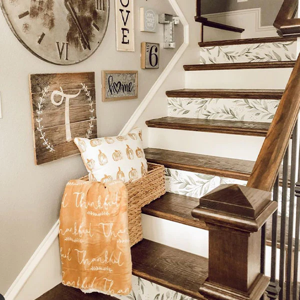 Woven Stair Hyacinth Basket with Handles