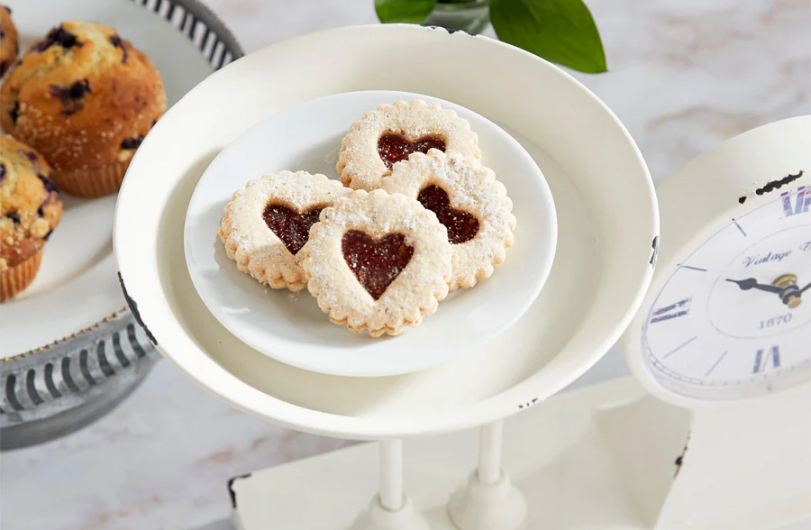 Chippy Decorative Clock Scale