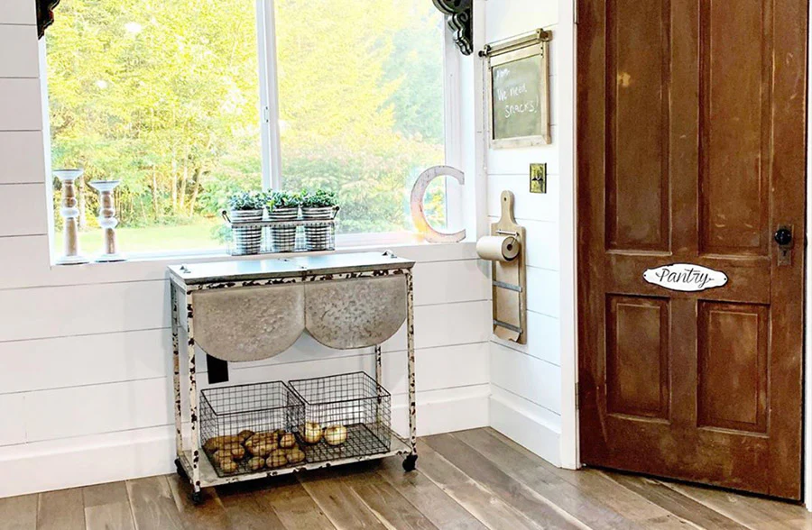 Distressed Wash Tub Accent Table