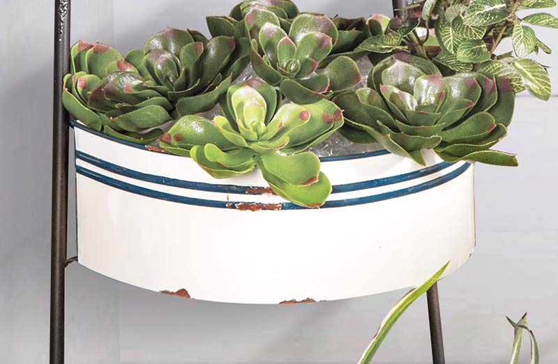 Distressed Enamel 3-Tiered Display Stand