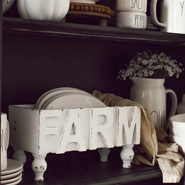 Chippy Wooden Farm Planter