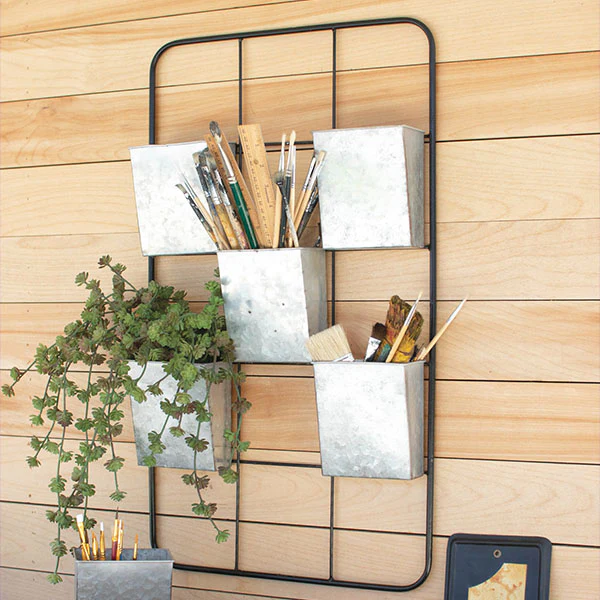 Metal Wall Rack with Six Pockets