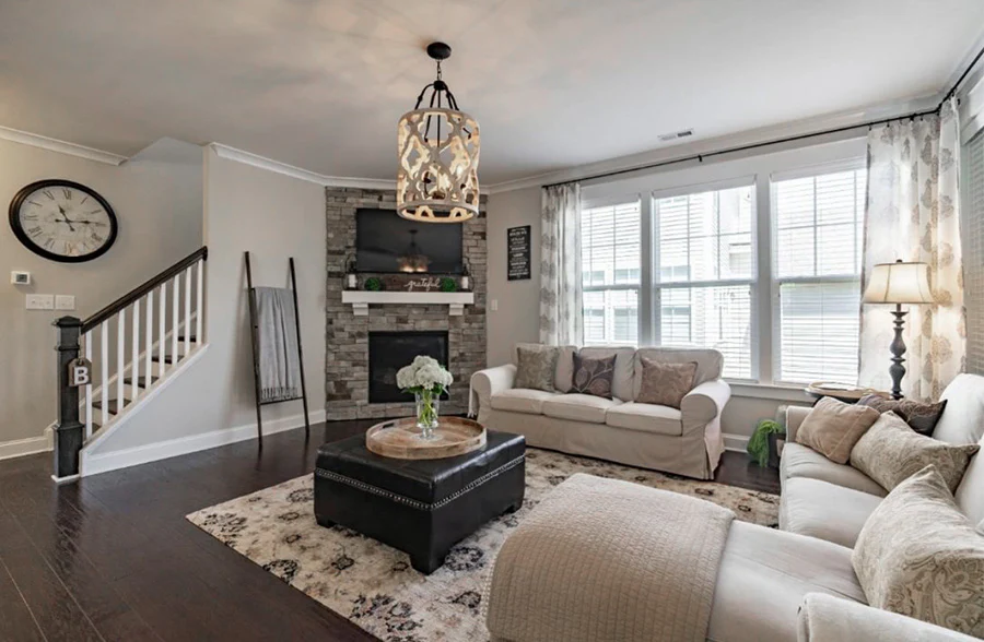 Whitewashed Wood Jolette Chandelier