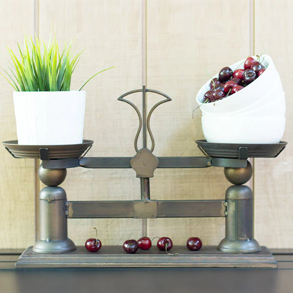 Antiqued Finish Kitchen Scale