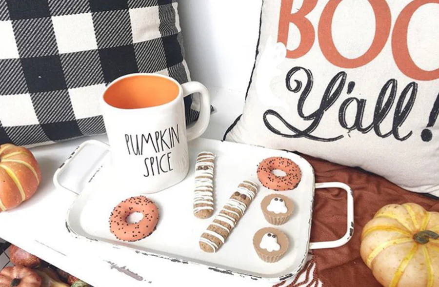 Distressed White Metal Trays, Set of 3