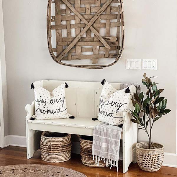 Distressed Ivory Pew Bench