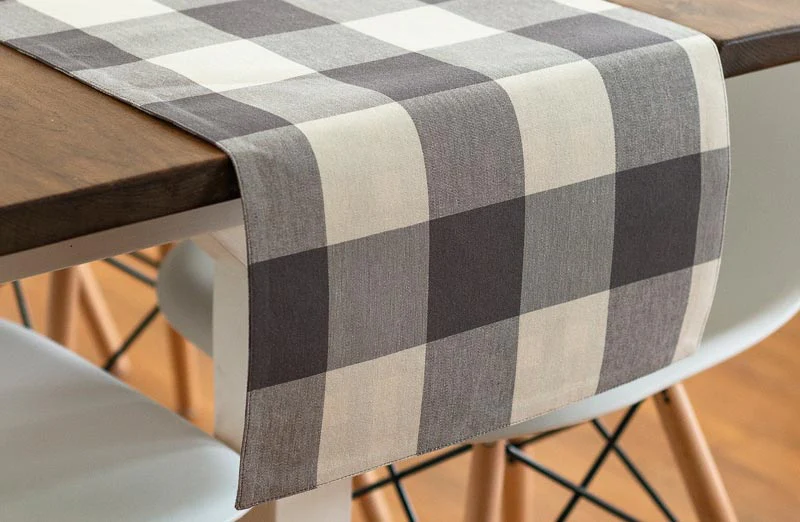 Buffalo Check Runner