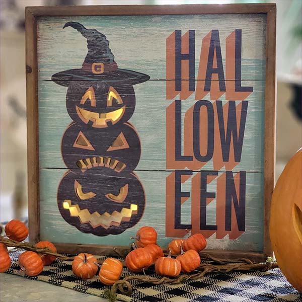 Lighted Jack-O'-Lanterns Wall Sign