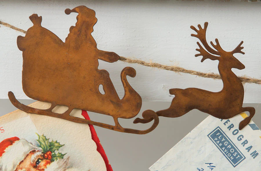 Rustic Santa's Sleigh Christmas Card Clip Garland