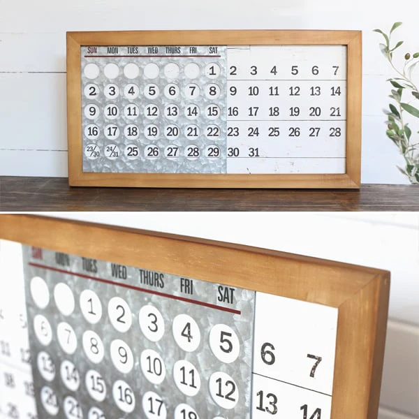 Rustic Slide Calendar