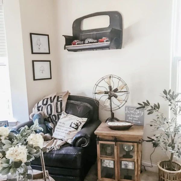 Metal Truck Bed Wall Shelf