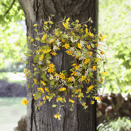 Field Daisy and Twig Wreath