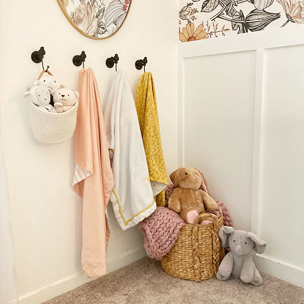 Cast Iron Underbrush Bird Wall Hooks, Set of 4