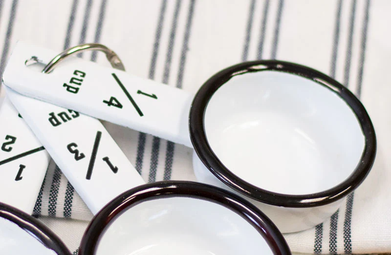 Black Rim Enamel Measuring Cup Set