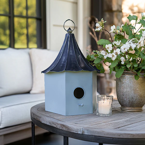 Queen Victoria Birdhouse