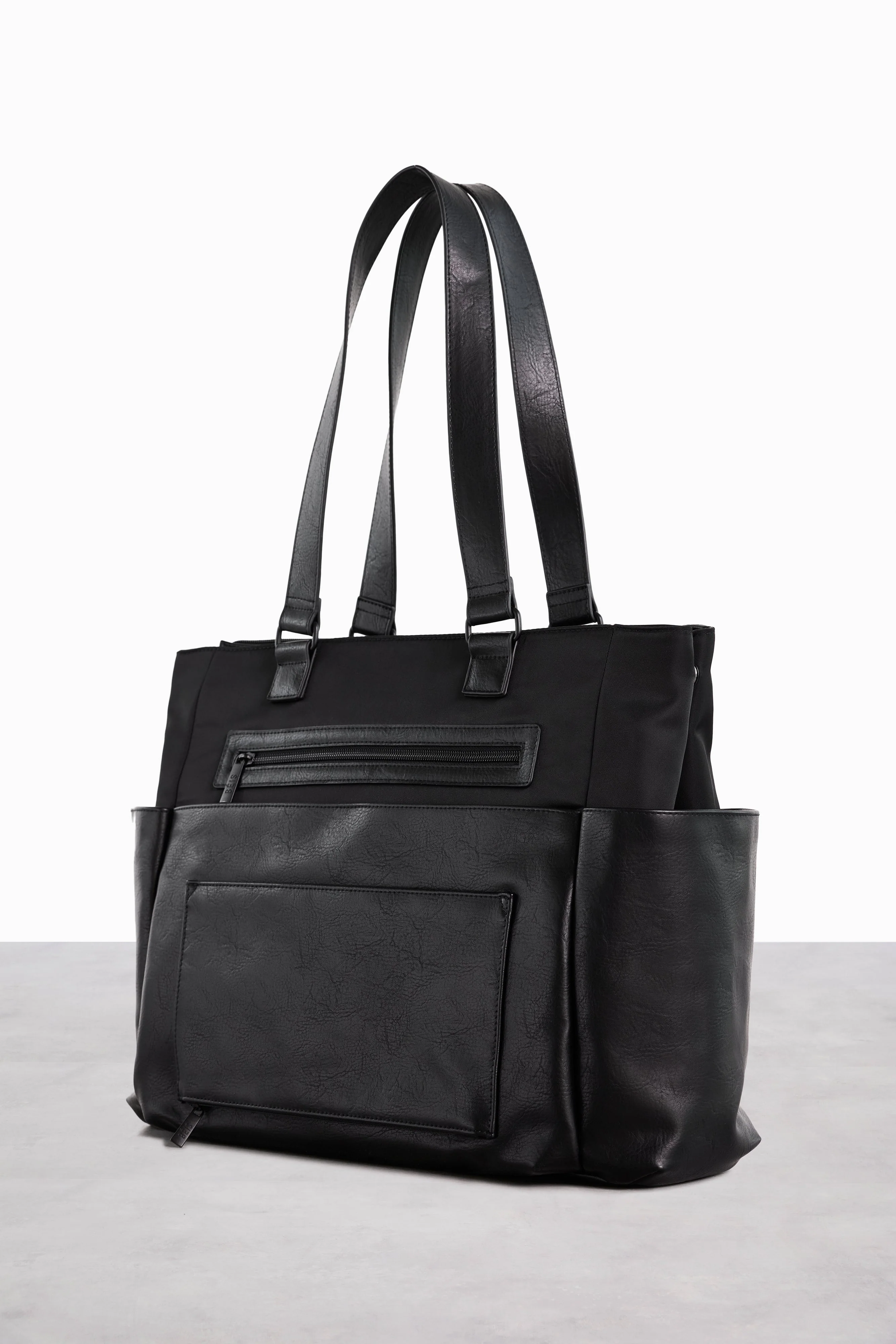 BEIS 'The Diaper Bag in Black