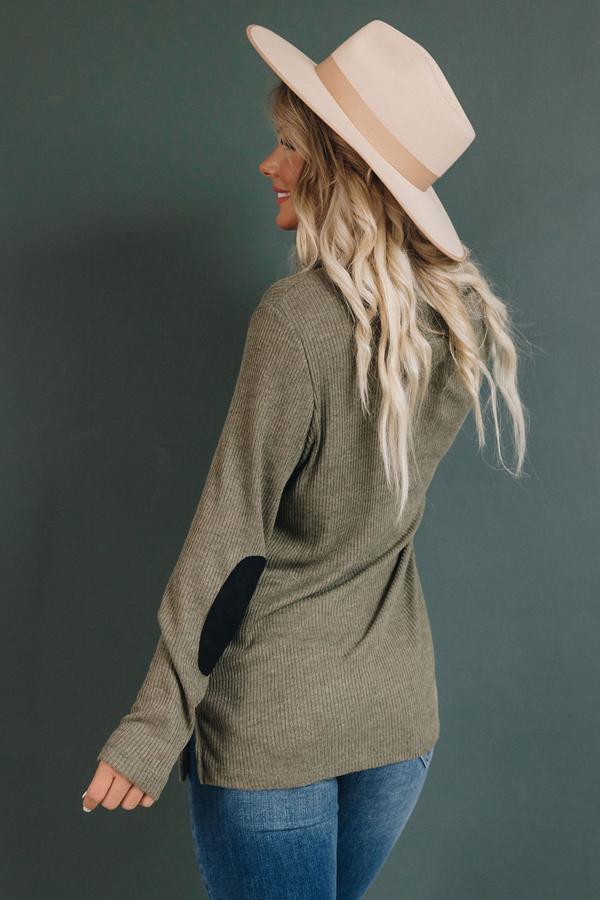 Abe Buttoned Knit Top