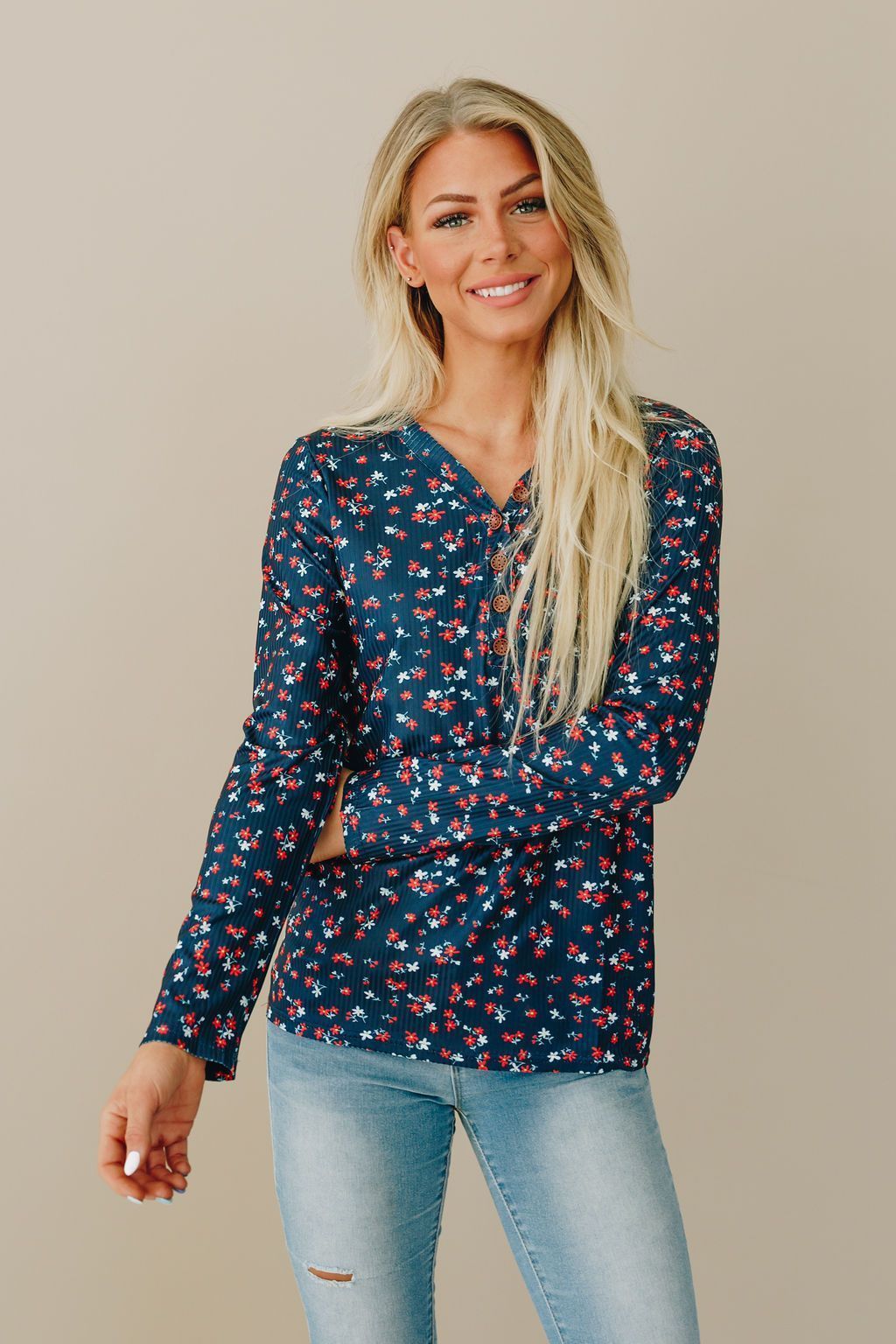 Dainty as a Daisy Long Sleeve Tee