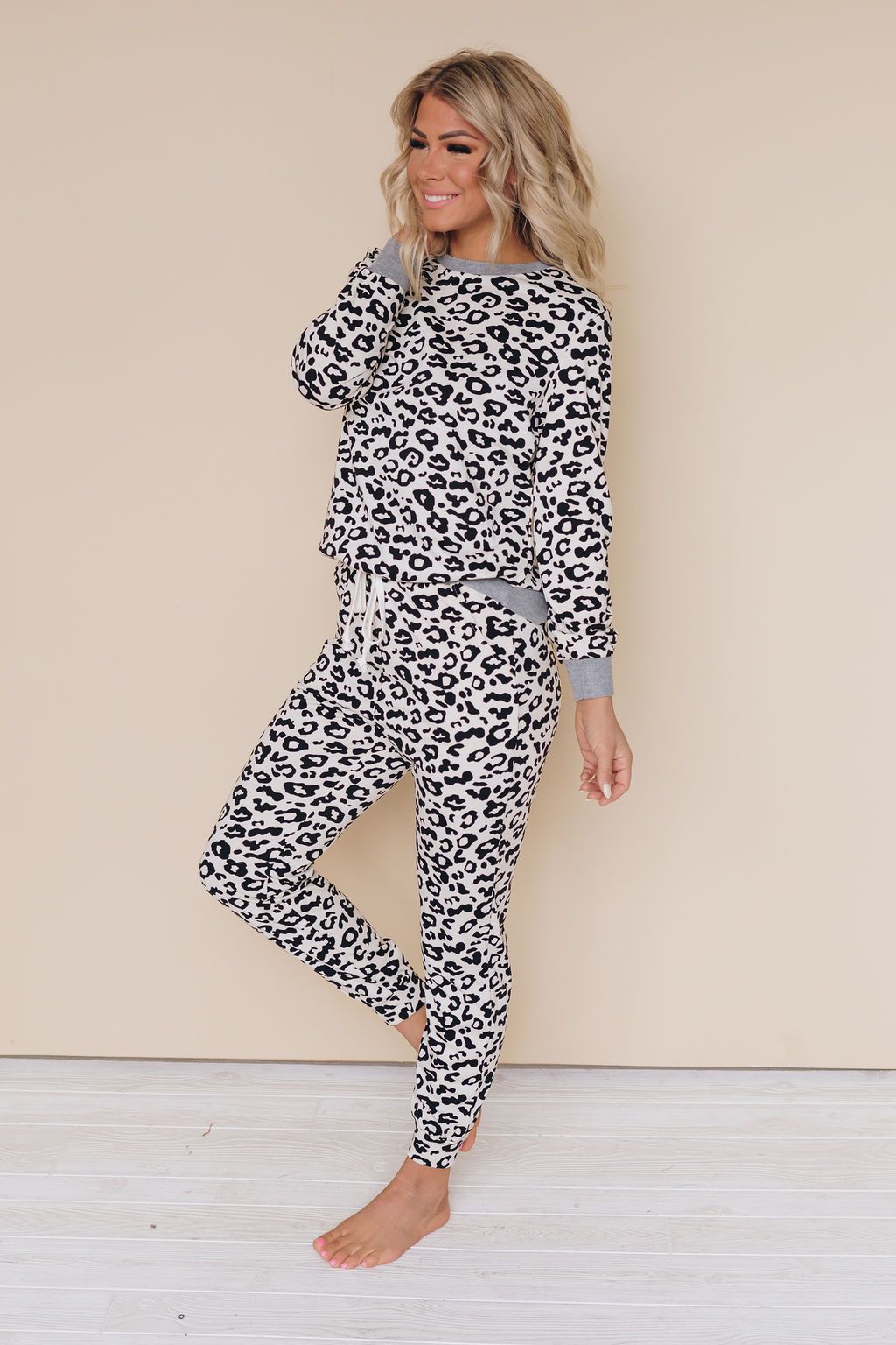 Sleepy Cat Leopard Loungewear