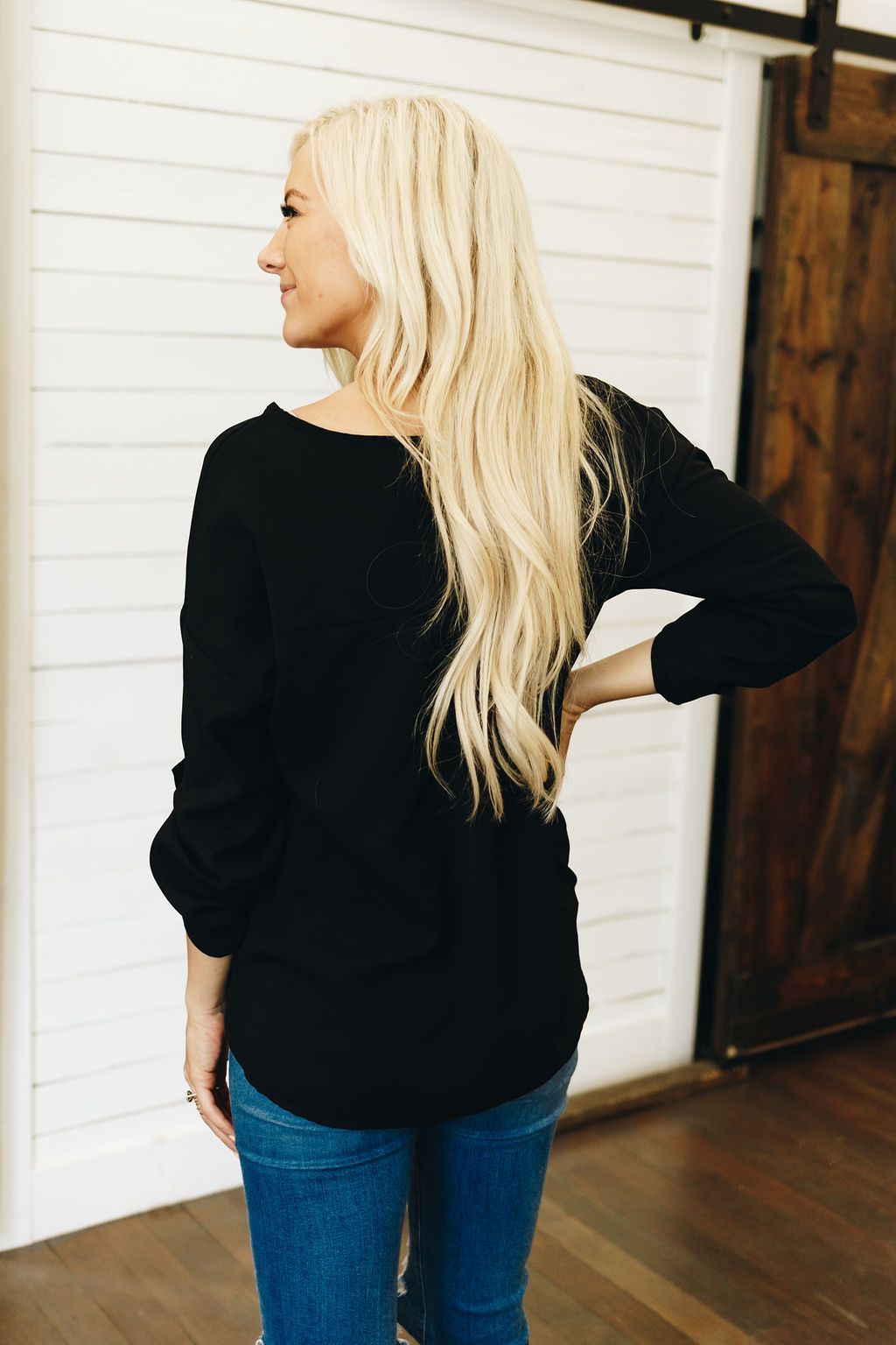 Take Note Roll-Up Sleeve Top