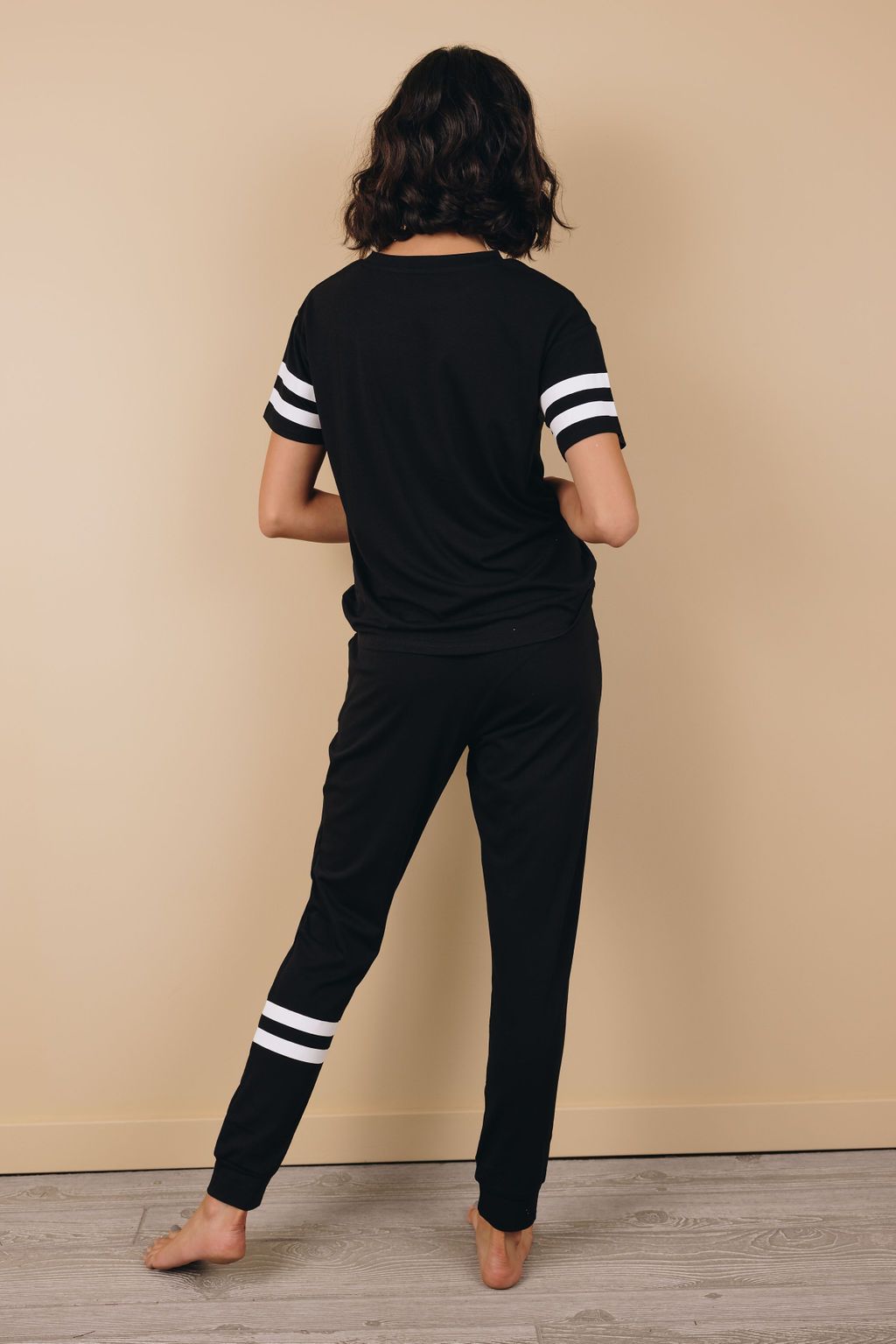 Know How To Act Joggers Set