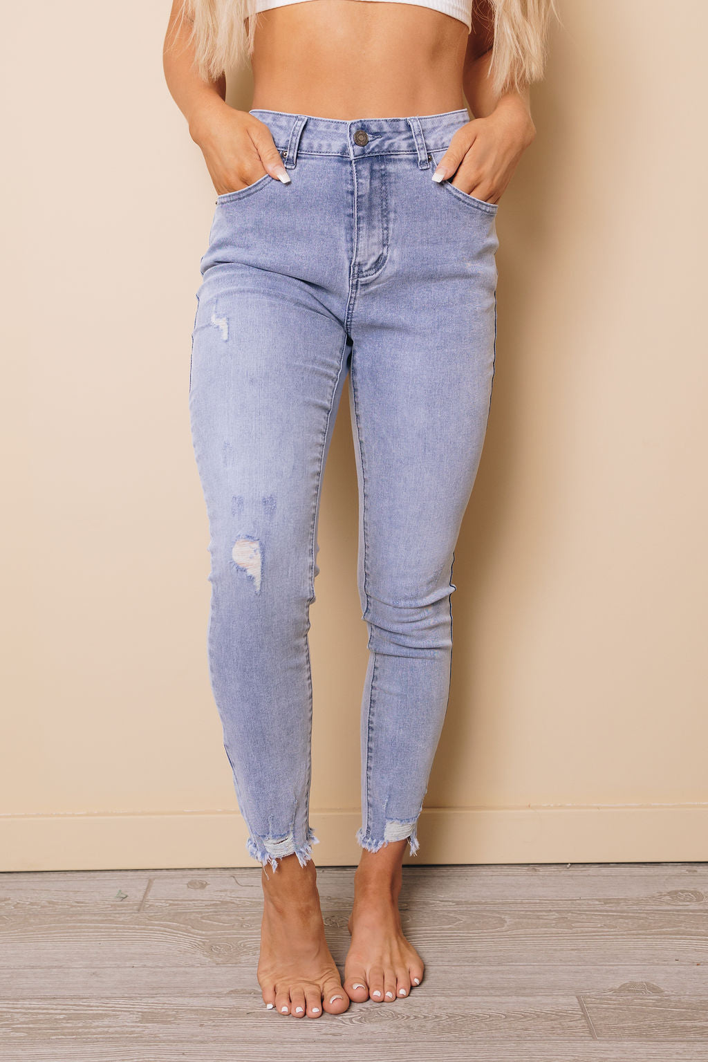 Ellen Frayed Skinnies