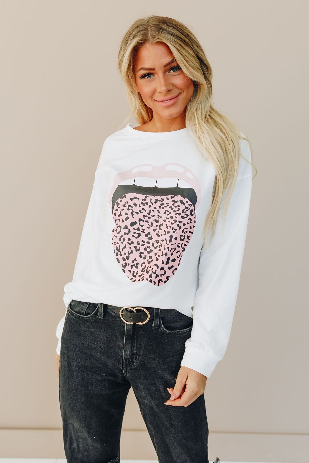 Wild Cat Lips Pullover