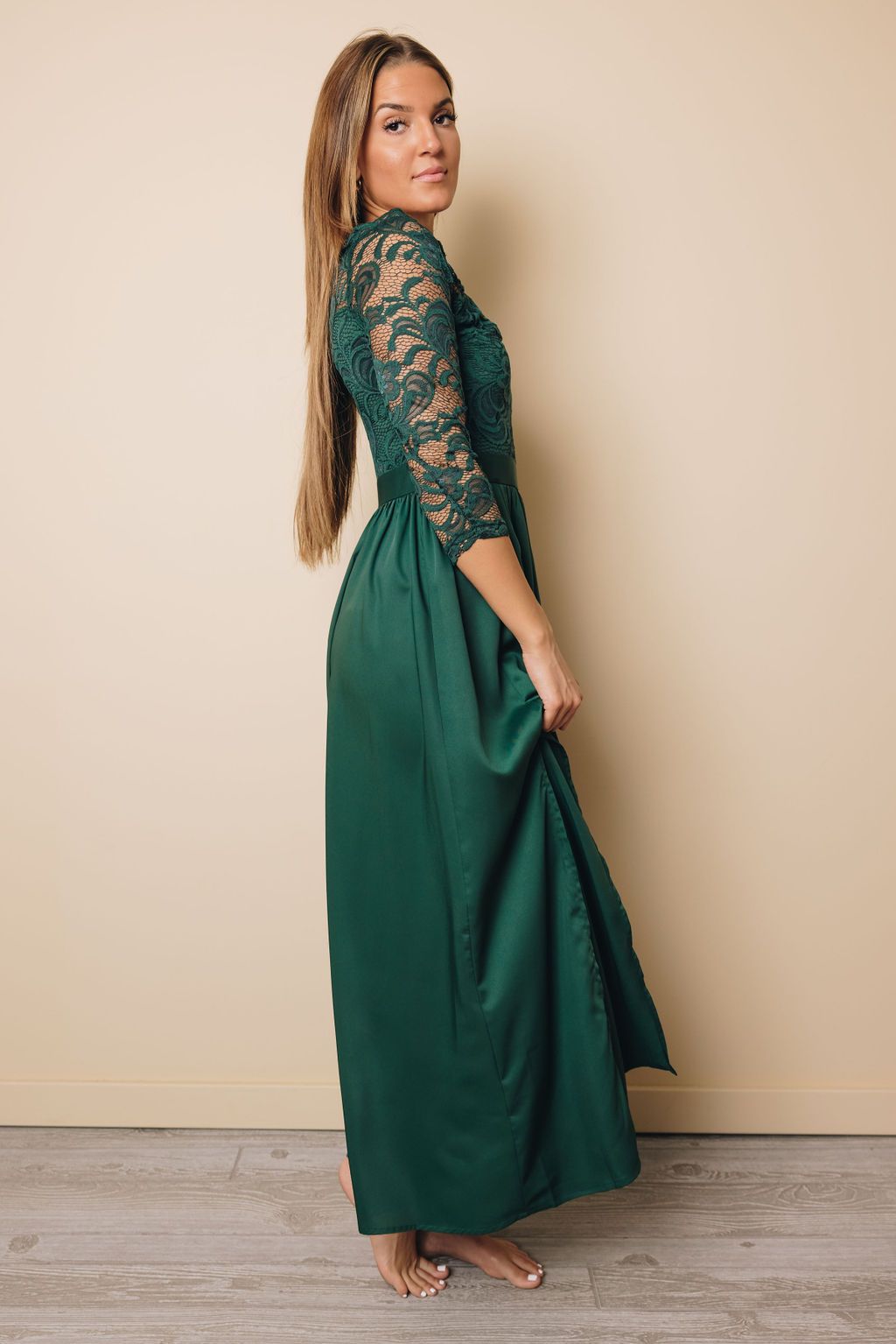 Della Off Shoulder Lace Dress