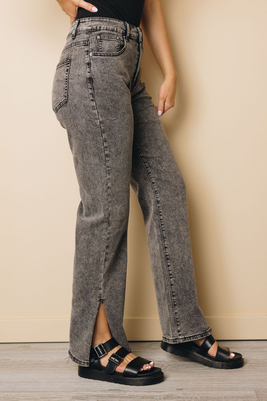 Cecelia Slit Anklet Flare Jeans