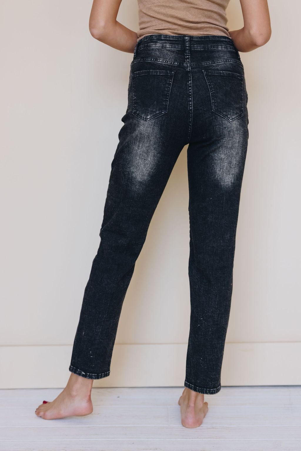 Evermore Distressed Jeans