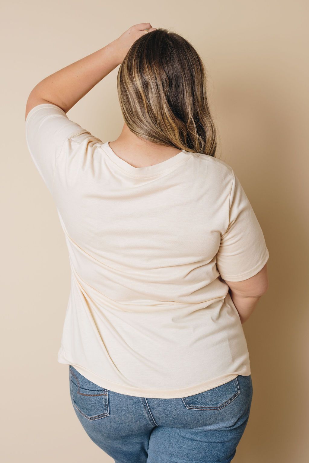 Plus Size - Mascara Graphic Tee