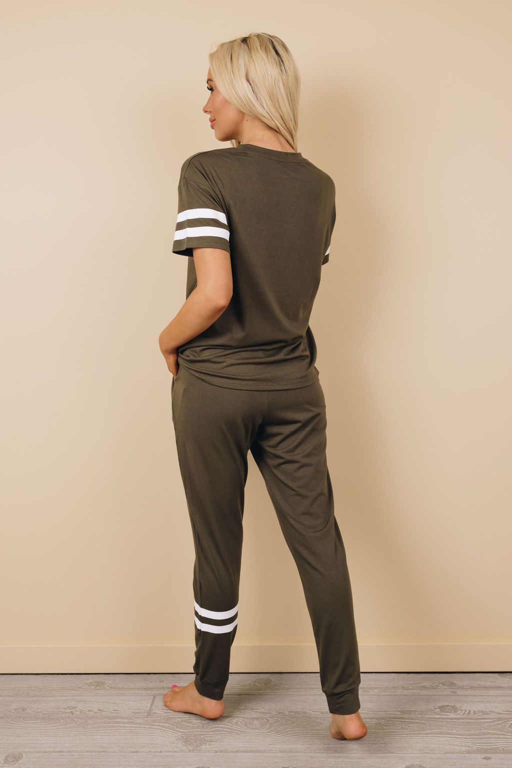 Know How To Act Joggers Set