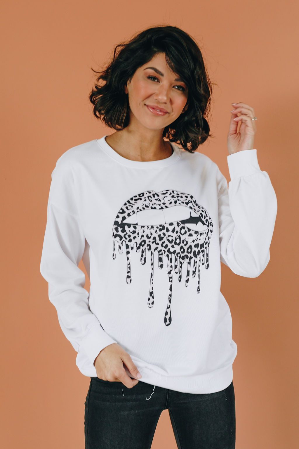 Drip Drop Lips Pullover